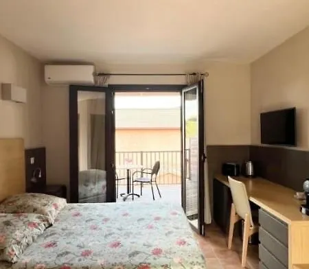 公寓 Soleil, Piscine, Parking Et Bienvenue A Sisco